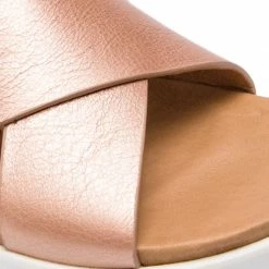 Femme Mules / Sandales De Bain UGG - W Kari Metallic 1092669 W/Rgl Beige 13 Femme Mules / Sandales De Bain UGG - W Kari Metallic 1092669 W/Rgl Beige -Promos Ugg Magasin 0000201160107 05 mf