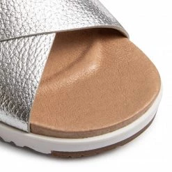 Femme Mules / Sandales De Bain UGG - W Kari Metallic 1102911 Slvr Argent -Promos Ugg Magasin 0000206871008 06 jc