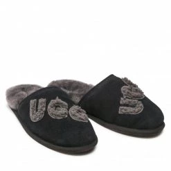 Homme Chaussons UGG - M Scuff Logo Sheepskin 1123773 Blk Noir -Promos Ugg Magasin 0000208953535 03 rz