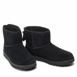 Femme Chaussures UGG - W Classic Mini Logo Zip 1122671 Blk Noir -Promos Ugg Magasin 0000208954853 06 kt