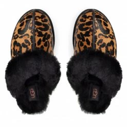 Femme Chaussons UGG - W Scuffette II Panther Print 1120910 Btc Marron 12 Femme Chaussons UGG - W Scuffette II Panther Print 1120910 Btc Marron -Promos Ugg Magasin 0000208956284 06 st