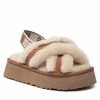Femme Chaussons UGG - W Disco Cross Slide 1121550 Che Beige -Promos Ugg Magasin 01 0000300314494 ph
